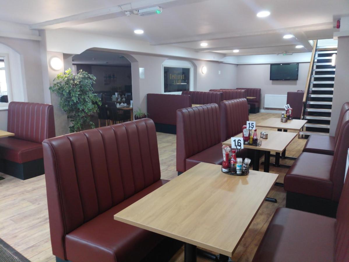 路旁快乐酒店 卡斯特 外观 照片